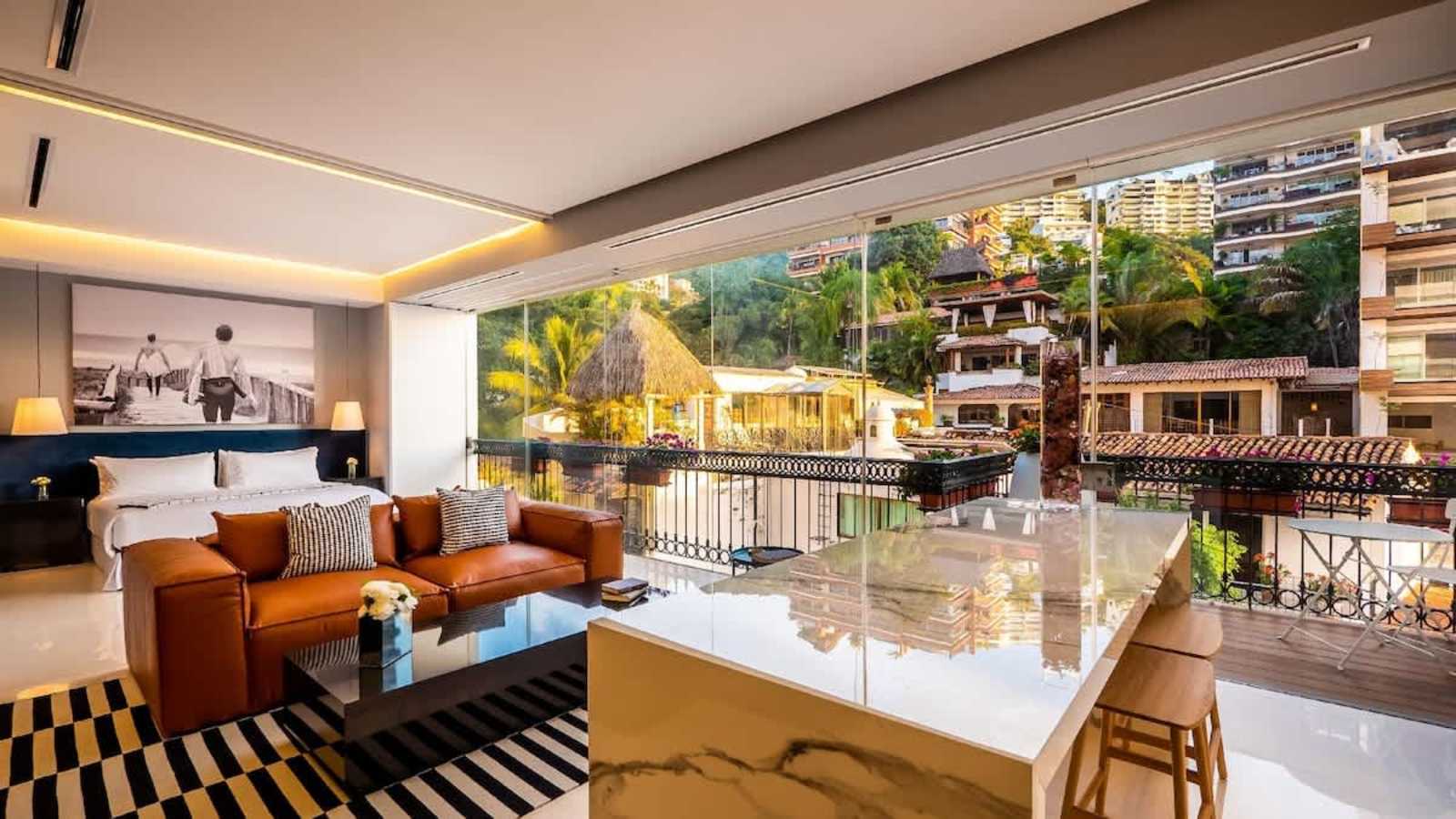 PIER 57 - 309 | 2BR Luxury Condo & Great Rooftop